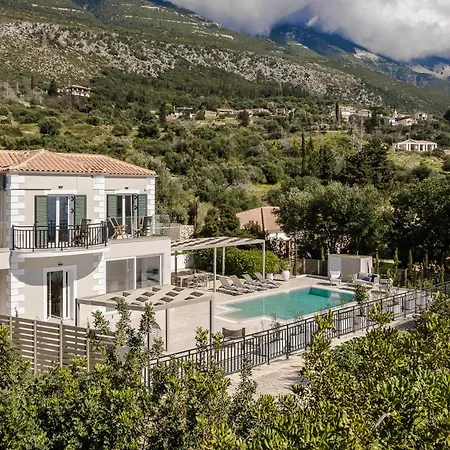 Daphne Kefalonia